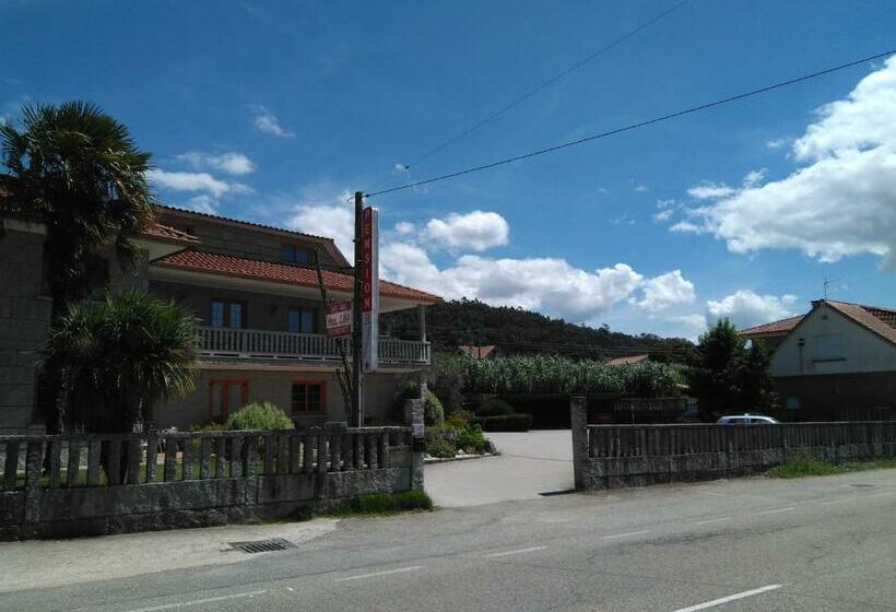 Пансион Hostal Restaurante Casa Cuña