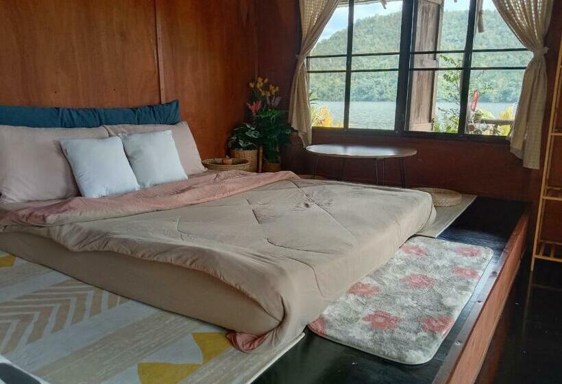 Pension Sweet Home Floating House