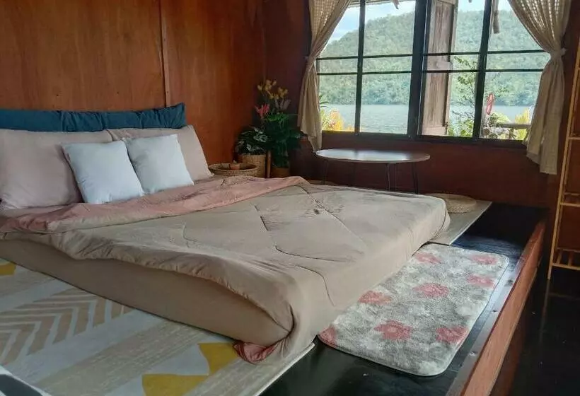 Majatalo Sweet Home Floating House