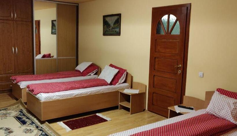 펜션 Tünde Vendégház