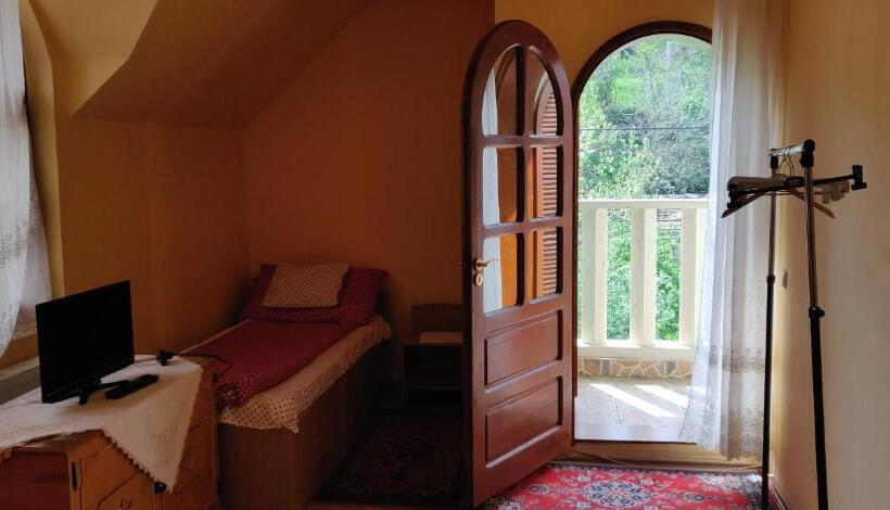 펜션 Tünde Vendégház