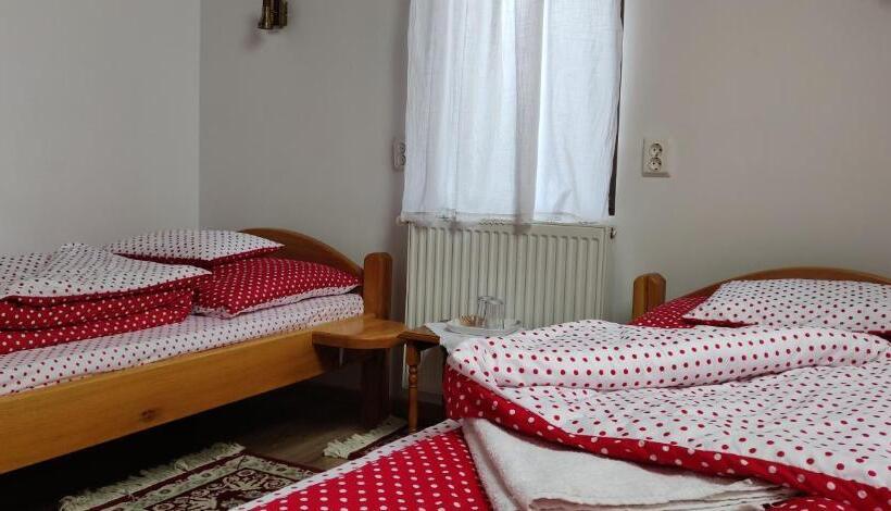 펜션 Tünde Vendégház