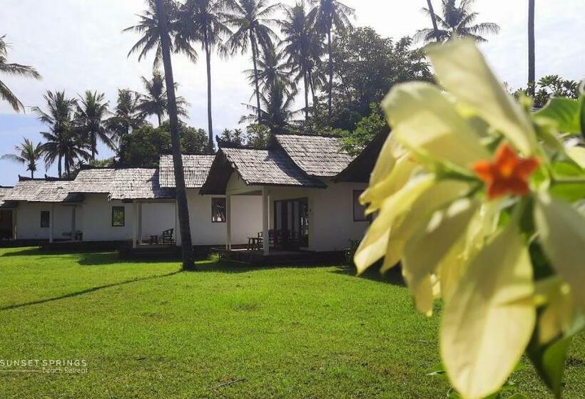 Курорт Sunset Springs Beach Retreat