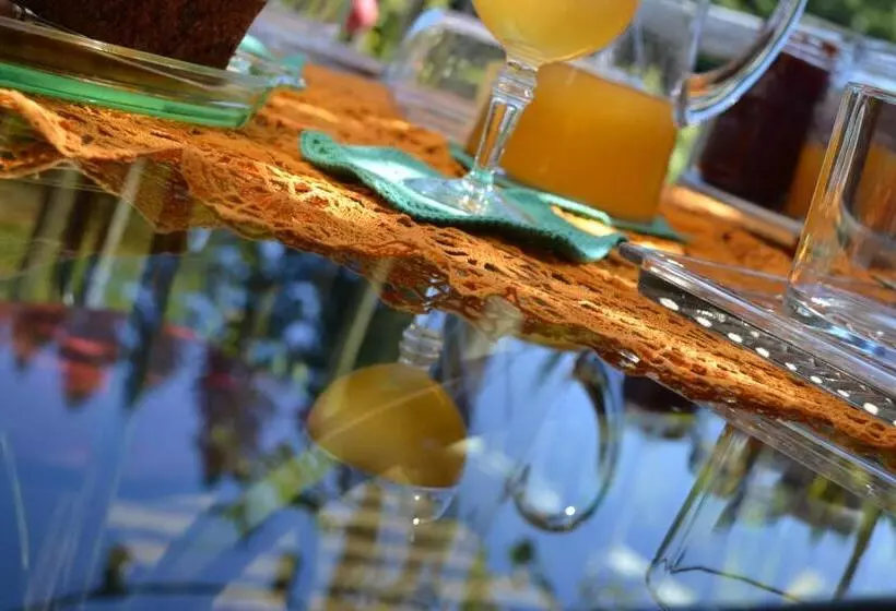 Aamiaismajoitus (B&B) Chambre Privative Et Originale, à 20 Mn De Cluny