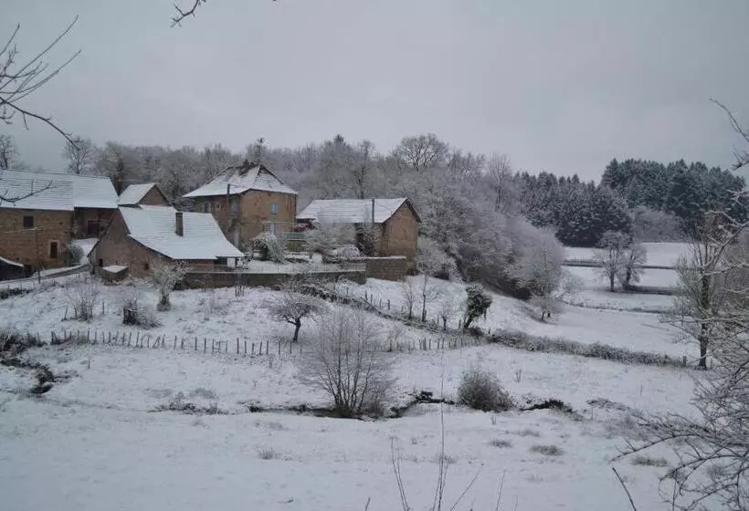 Aamiaismajoitus (B&B) Chambre Privative Et Originale, à 20 Mn De Cluny