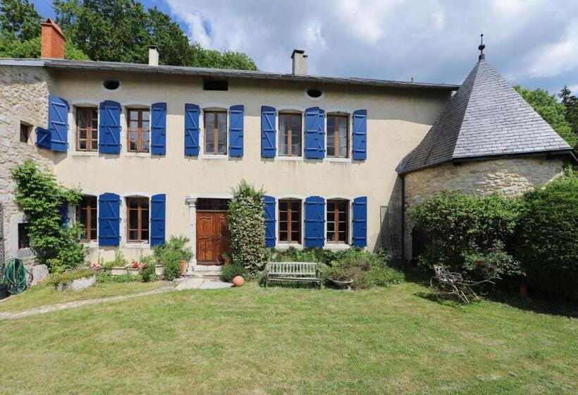 ベッドアンドブレックファースト Château De Sothonod