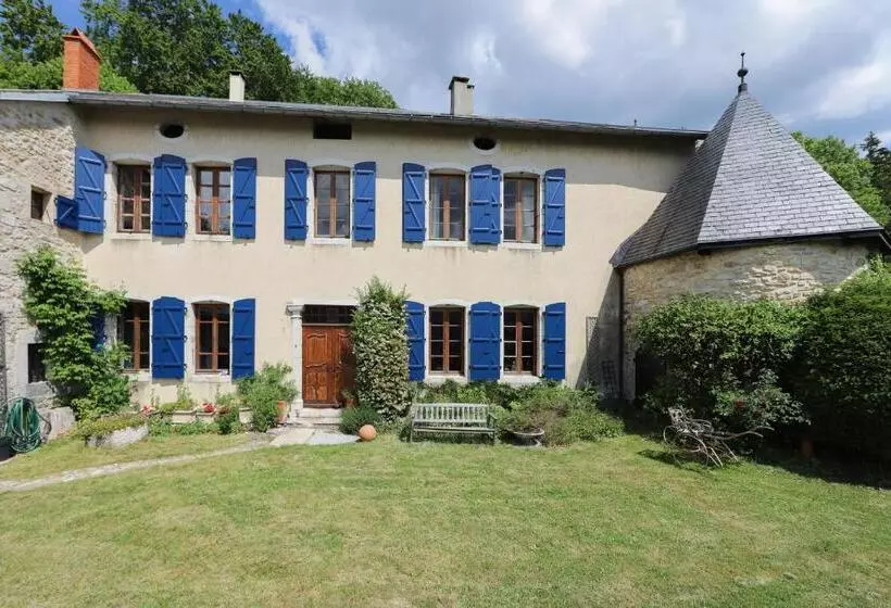 ベッドアンドブレックファースト Château De Sothonod