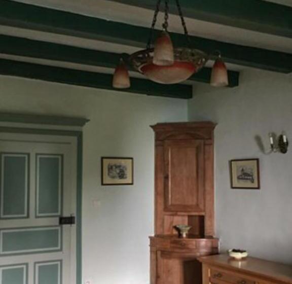 ベッドアンドブレックファースト Château De Sothonod