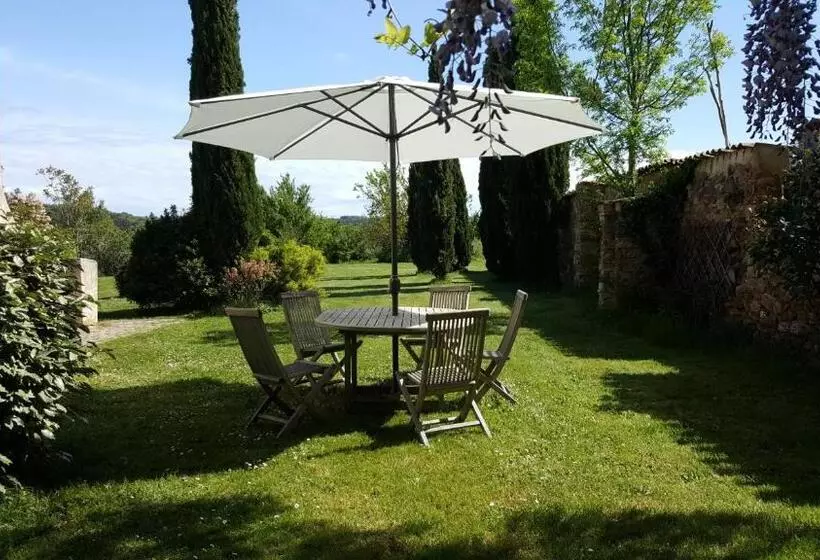 Aamiaismajoitus (B&B) Domaine De Las Planques