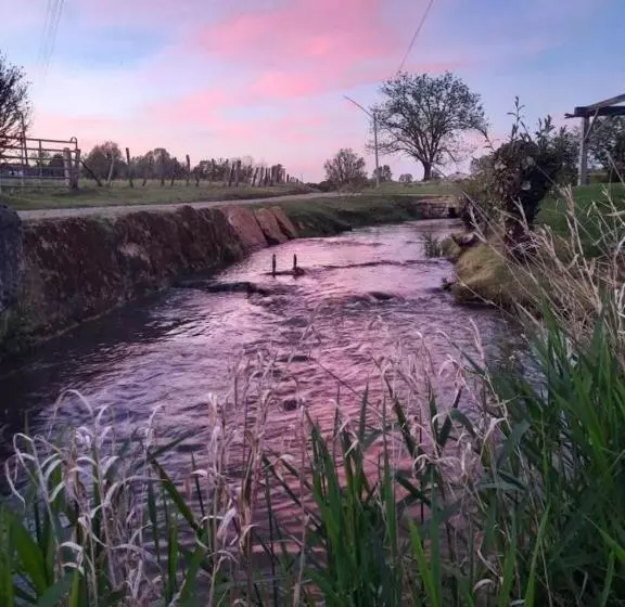 ベッドアンドブレックファースト Domaine Du Moulin De Jeanne