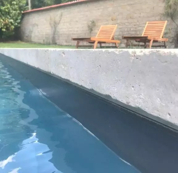 ベッドアンドブレックファースト L Atelier Des Magnolias