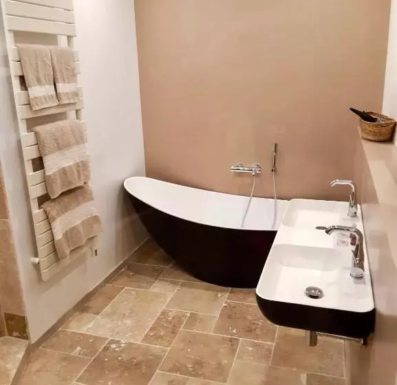 ベッドアンドブレックファースト L Atelier Des Magnolias