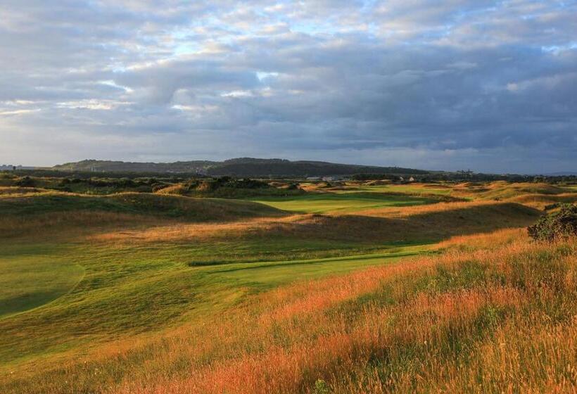 호텔 Dundonald Links