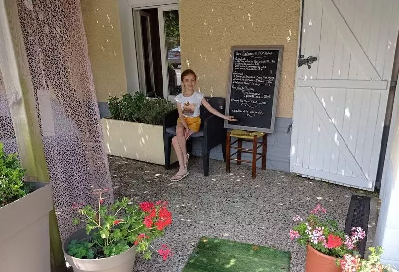 Hotelli L  Auberge Campagnarde, Lourdes