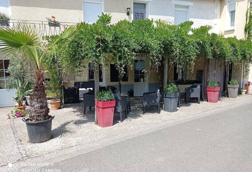 هتل L  Auberge Campagnarde, Lourdes