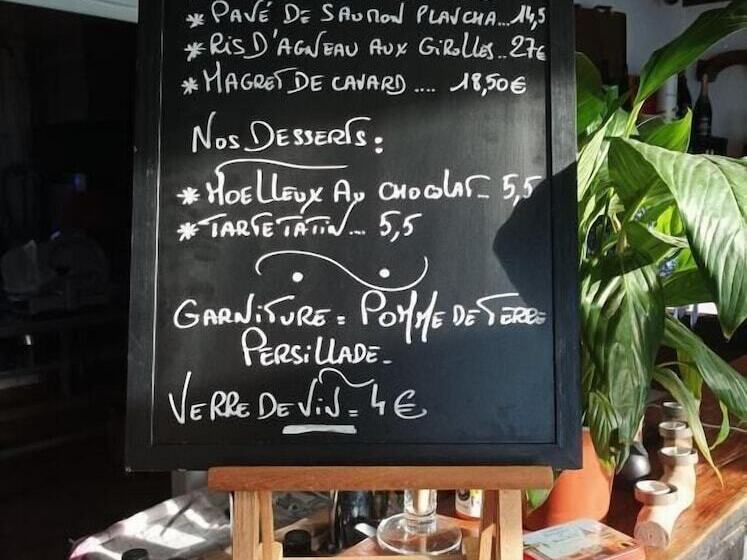 هتل L  Auberge Campagnarde, Lourdes