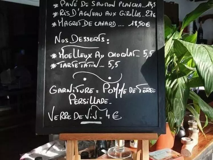 Hotelli L  Auberge Campagnarde, Lourdes