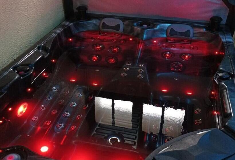 هتل L  Auberge Campagnarde, Lourdes