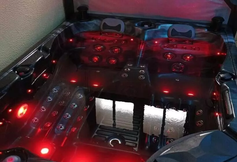 Hotelli L  Auberge Campagnarde, Lourdes