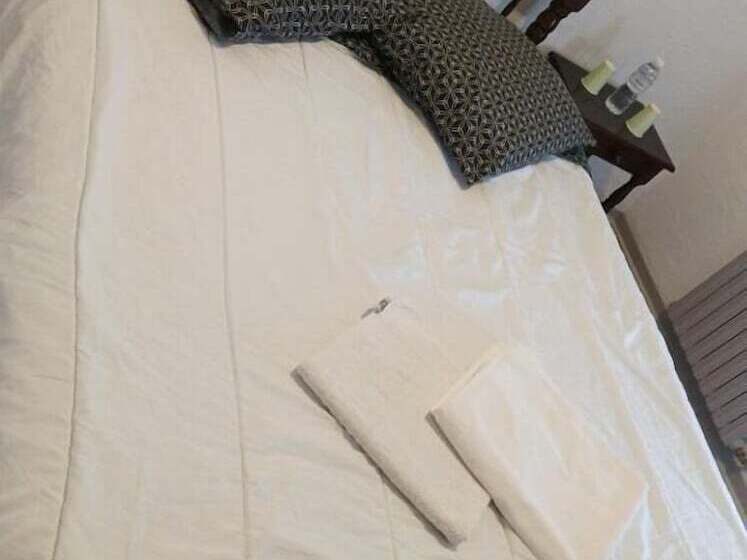 هتل L  Auberge Campagnarde, Lourdes