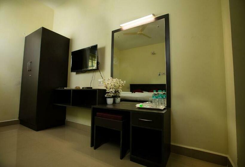 Hotel Srichand Business Class Rooms