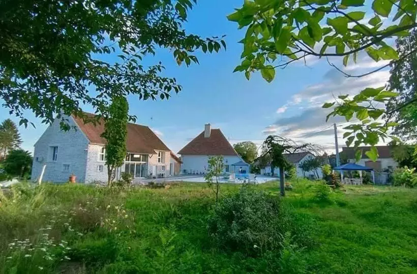 Majatalo Domaine Ravy La Camélia