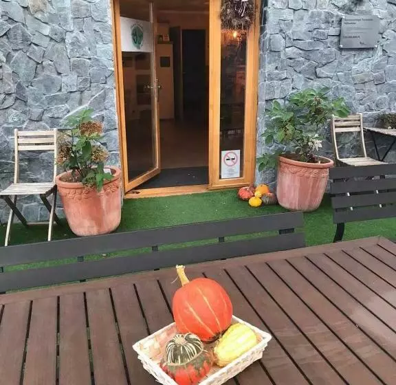 ペンション Illaberek Vendégház