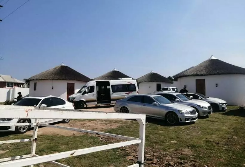 Majatalo Nogixa Lodge