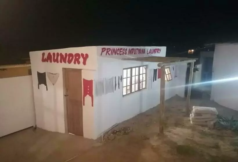 Majatalo Nogixa Lodge