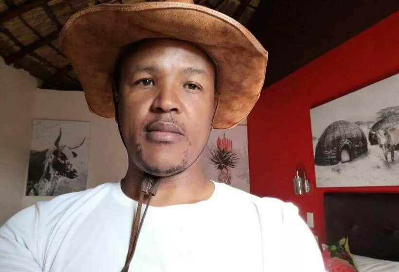 Majatalo Nogixa Lodge