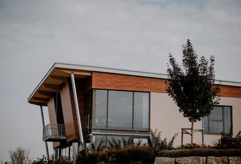 Weinzuhause Hotel Restaurant Vinothek