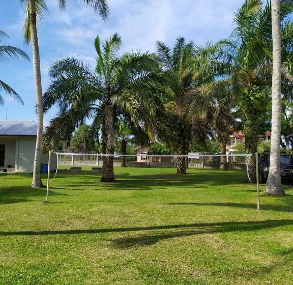 הוסטל Mb Camp Singkil