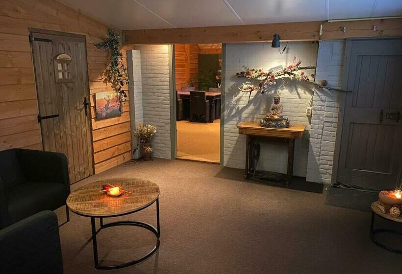 B&b En Wellness De Waalhoeve