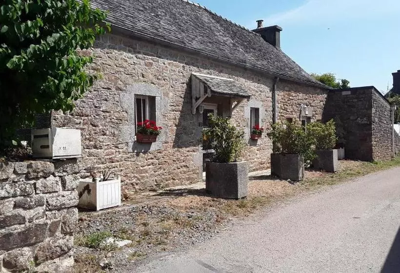 Aamiaismajoitus (B&B) Ty Evelyne 11 Kernevez Botmeur