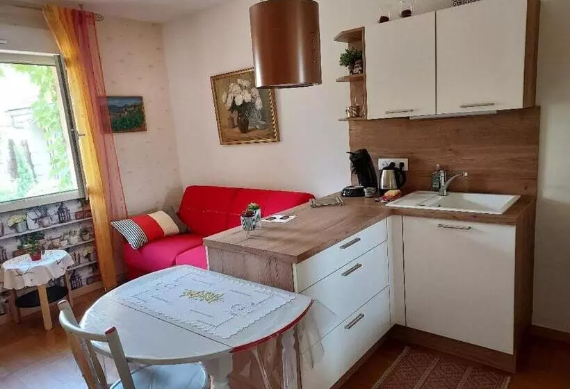 Aamiaismajoitus (B&B) A 5 Min De Beaune, Logement Tout Confort Au Calme