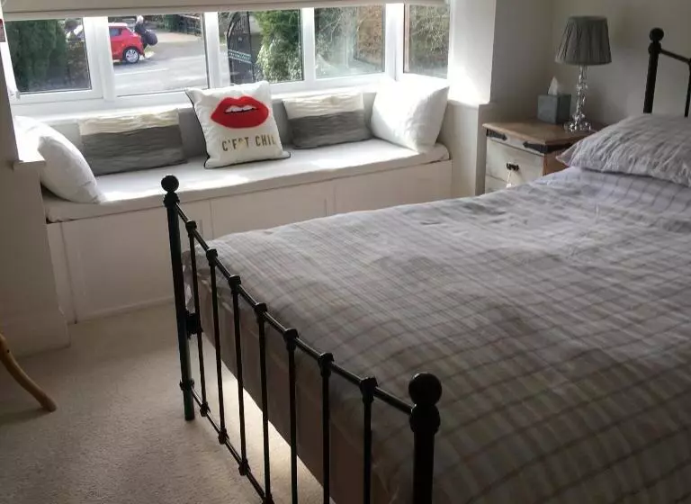تختخواب و صبحانه Dunedin House Nedderton Village Bedling
