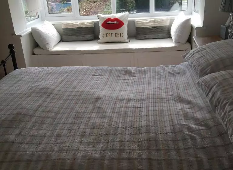 تختخواب و صبحانه Dunedin House Nedderton Village Bedling