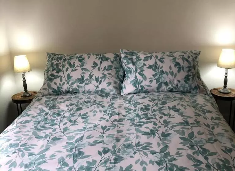 تختخواب و صبحانه Dunedin House Nedderton Village Bedling
