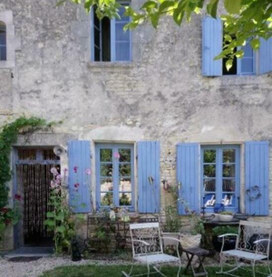 مبيت وإفطار Le Vieux Prieuré