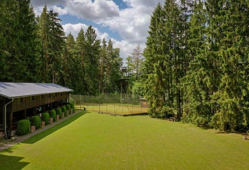 Отель Komáří Louka