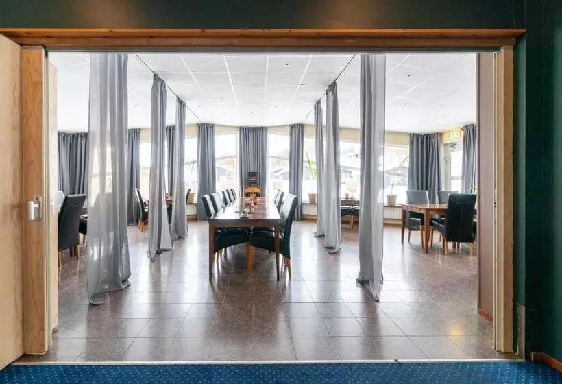 Hotelli L Tjamstan Malå