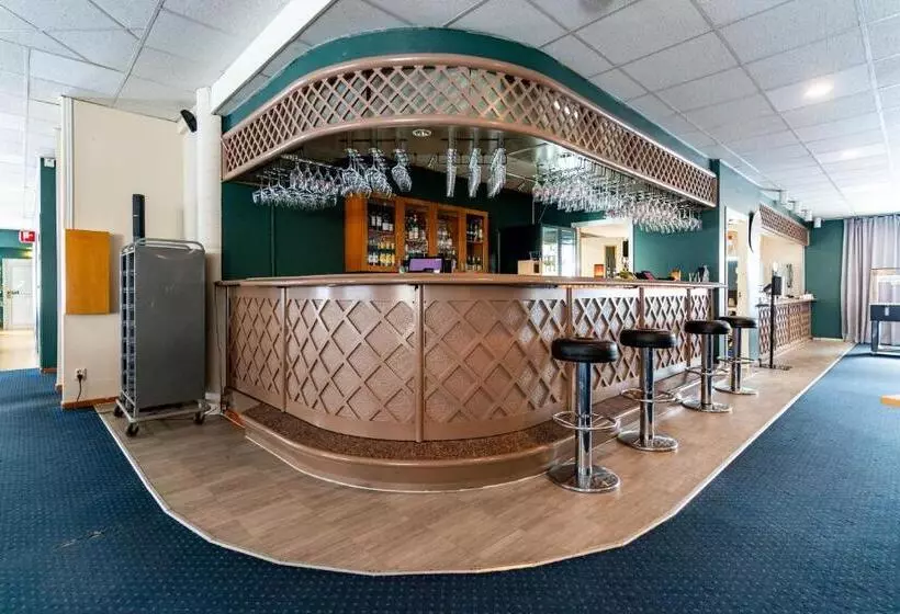 Hotelli L Tjamstan Malå