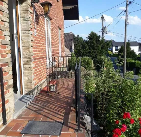 Majatalo Bed Vue Sur Vallée De La Meuse Namur