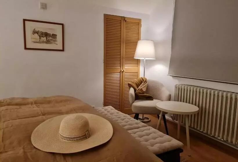 Majatalo Bed Vue Sur Vallée De La Meuse Namur