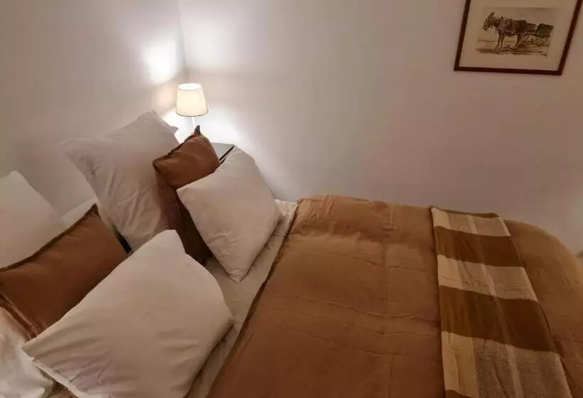 Majatalo Bed Vue Sur Vallée De La Meuse Namur