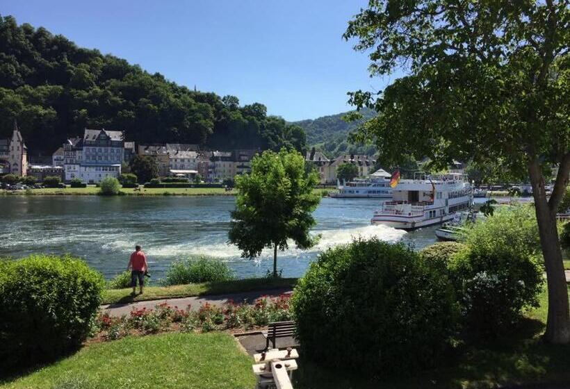 ペンション Gästehaus Sonnenhöhe   Ihre Erlebnis Programm Schmiede