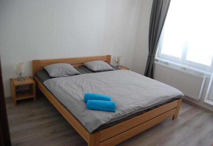 펜션 Penzion Na Rozcestí