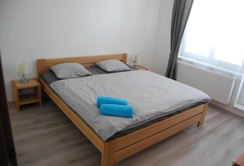 펜션 Penzion Na Rozcestí