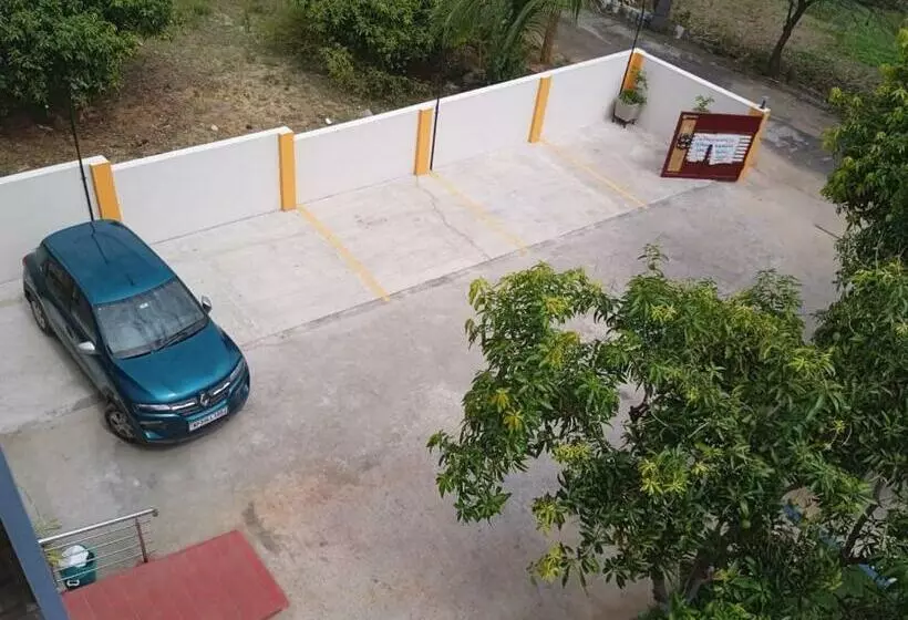 Majatalo Private Room Non Ac At Varun Vihar Near Horsley Hills