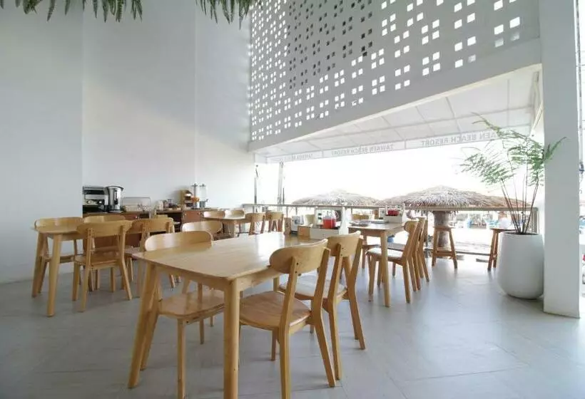 Tawaen Beach Resort